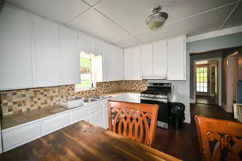 Kitchen - 618 Buchanan St, Minden, LA 71055 photo 1 of 2