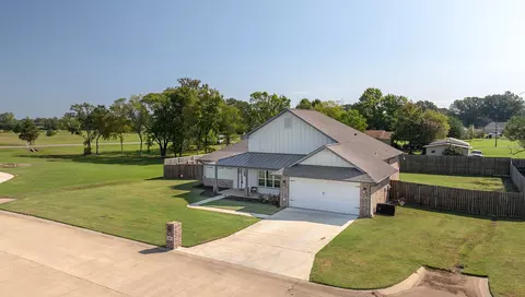 80 Chesterfield Cir, Texarkana, TX 75503