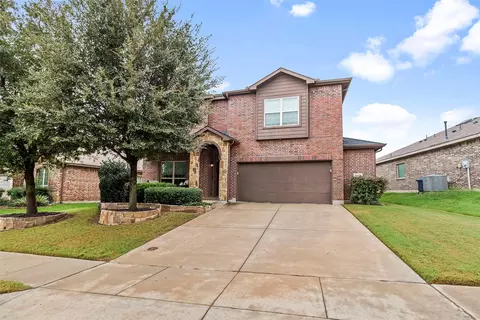 2928 Cedar Ridge Ln, Fort Worth, TX 76177