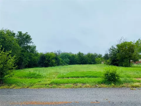 1613 2nd St, Brownwood, TX 76801