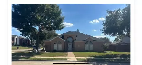 2720 Running Duke Dr, Carrollton, TX 75006