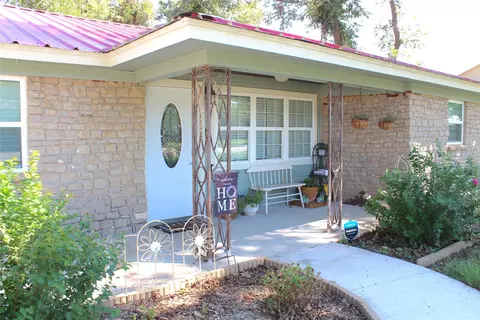 501 Bowie St, Clyde, TX 79510