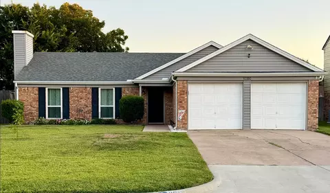 2613 Hamilton Dr, Grand Prairie, TX 75052