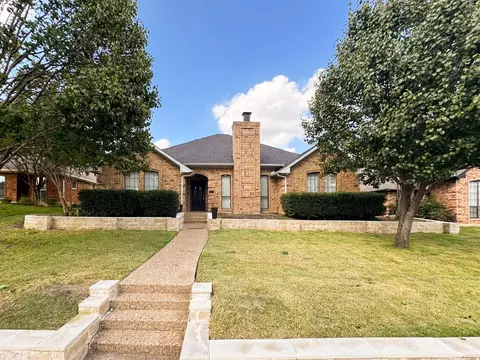 3725 Remington Dr, Carrollton, TX 75007