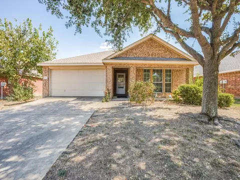 2042 Old Glory Ln, Forney, TX 75126