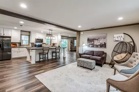 404 E Austin St, Anna, TX 75409 photo 4