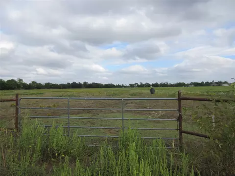 N E Butler Street, Savoy, TX 75479