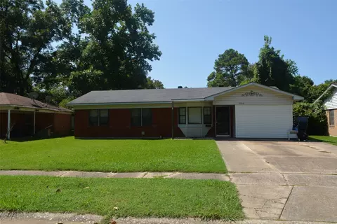 2506 Captain Sawyer Dr, Shreveport, LA 71104
