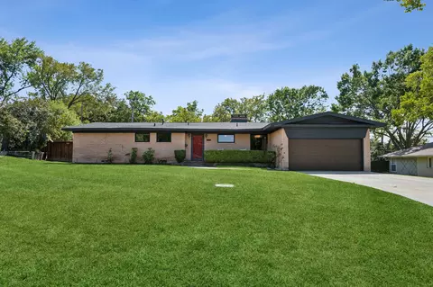 10050 Woodridge Dr, Dallas, TX 75218