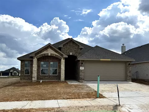 4433 Copper Point Dr, Crowley, TX 76036