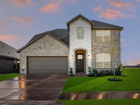 4445 Copper Point Dr, Crowley, TX 76036