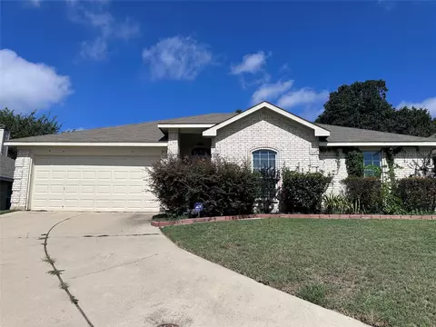 2234 Cancun Dr, Mansfield, TX 76063