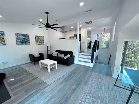 6143 Summer Creek Cir, Dallas, TX 75231