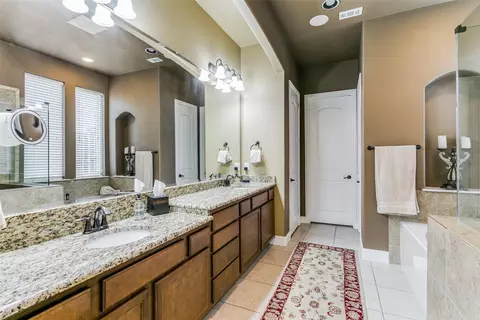 11867 Hideout Trl, Euless, TX 76040 photo 21