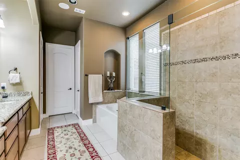 11867 Hideout Trl, Euless, TX 76040 photo 23
