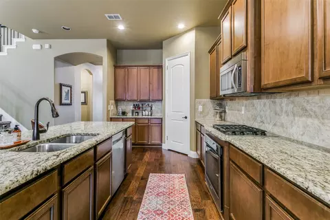 11867 Hideout Trl, Euless, TX 76040 photo 17