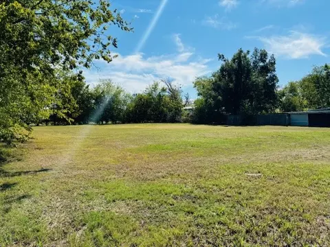 118 Mark St, Sulphur Springs, TX 75482