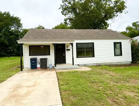 1033 E Ramsey Ave, Fort Worth, TX 76104