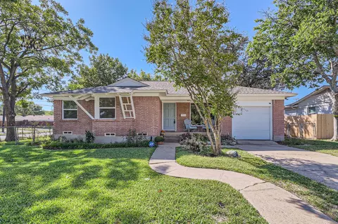 538 Rorary Dr, Richardson, TX 75081