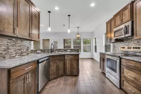 812 Ash St, Ferris, TX 75125