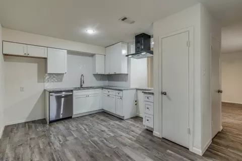 4227 Wiley College Dr, Dallas, TX 75241