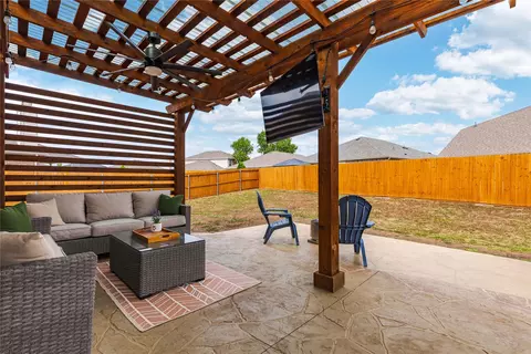 1725 Christopher Creek Dr, Little Elm, TX 75068