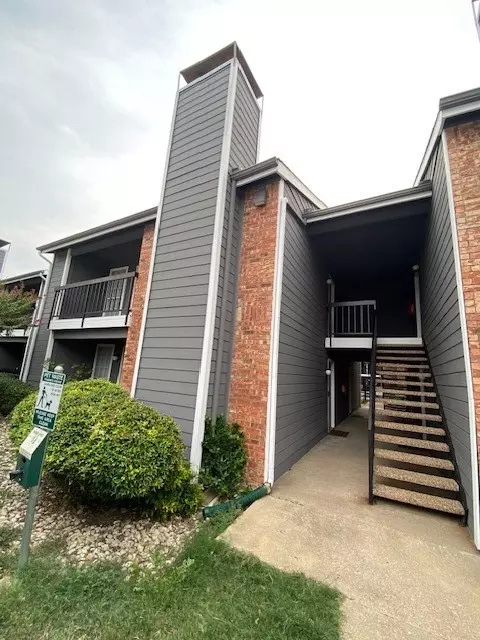 18333 Roehampton Dr #122, Dallas, TX 75252