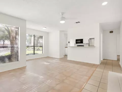 2100 Friendly Dr #3010, Arlington, TX 76011