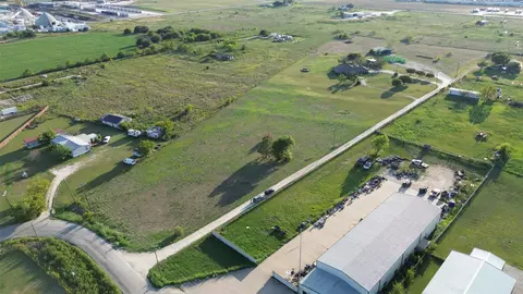 4005 Windmill Rd, Cleburne, TX 76058