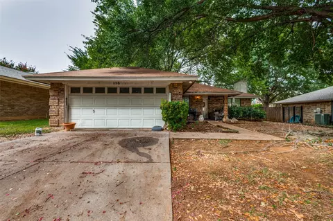 113 Nutmeg Ln, Euless, TX 76039