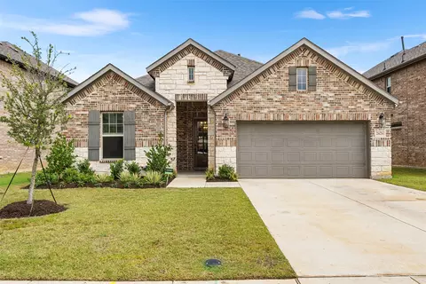 2626 Dakota Cir, Corinth, TX 76210
