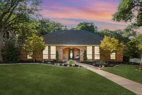 7721 Aubrey Ln, North Richland Hills, TX 76182