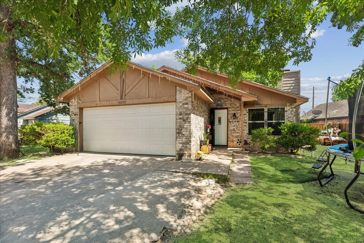 10802 Phantom Hl Rd  