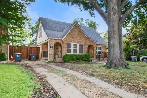 5824-5826 Goodwin Ave, Dallas, TX 75206