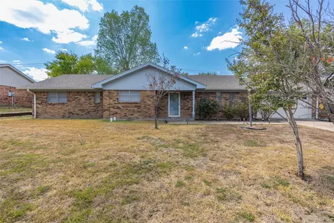 624 Mink Dr, Greenville, TX 75402