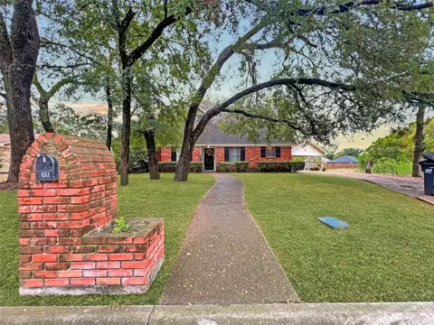 421 Forrest Ln, Corsicana, TX 75110