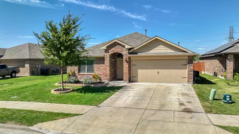 6909 Tide Ln, Fort Worth, TX 76179