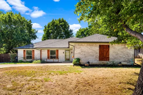 1520 San Gabriel Dr, Denton, TX 76205