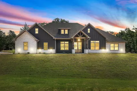 14525 Woodland Creek Dr, Tyler, TX 75706