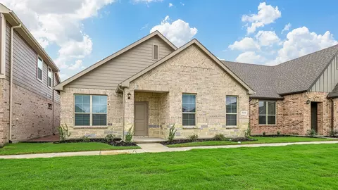 5249 Heritage St, Haltom City, TX 76117