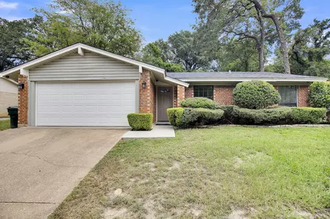 114 Tournament Rd, Tyler, TX 75702