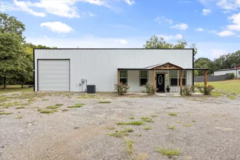 Exterior - 562 Barnes Rd, Cleburne, TX 76031 photo 1 of 9