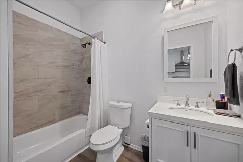 Bath - 562 Barnes Rd, Cleburne, TX 76031 photo 1 of 2