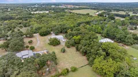 View/Area - 562 Barnes Rd, Cleburne, TX 76031 photo 3 of 5