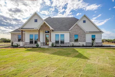 8425 Bronco Dr, Godley, TX 76044
