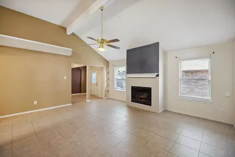4752 Wineberry Dr, Fort Worth, TX 76137