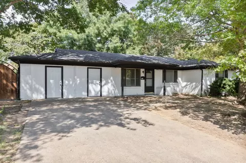 515 Mashburn Ln, Arlington, TX 76010
