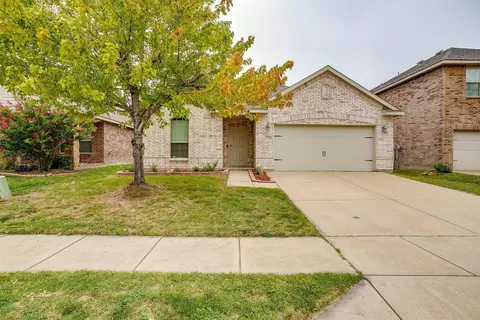 5804 Mount Plymouth Pt, Fort Worth, TX 76179