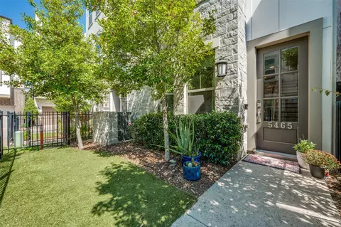 5465 Beecher St, Dallas, TX 75209
