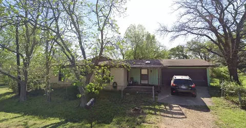 2410 Comano Dr, Irving, TX 75061